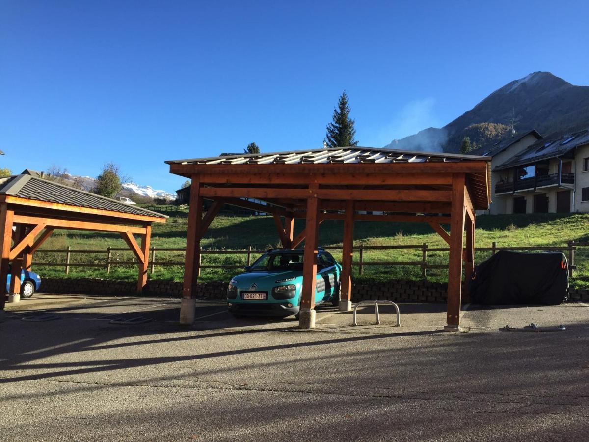 Appartement Offrant Une Magnifique Vue Des Montagnes Saint-Leger-les-Melezes Buitenkant foto